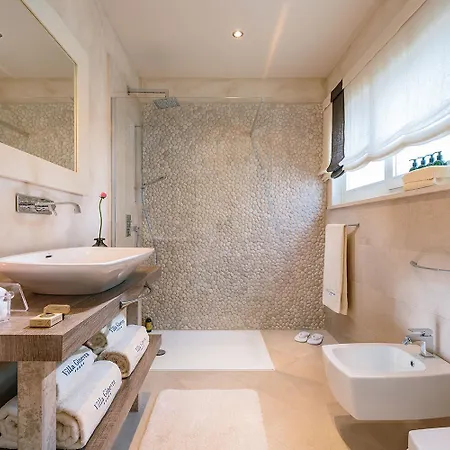 Luxury Ginevra With Pool And Jacuzzi - By Mvsvillas Villa *