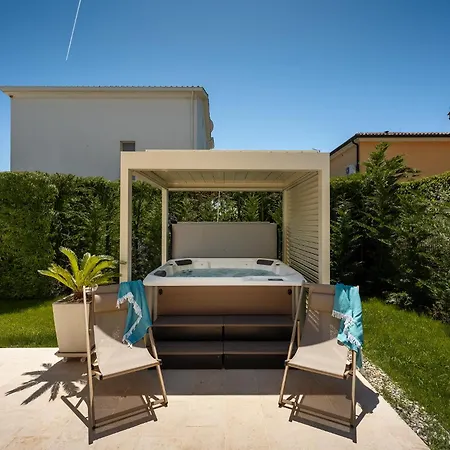 Luxury Ginevra With Pool And Jacuzzi - By Mvsvillas Tar-Vabriga